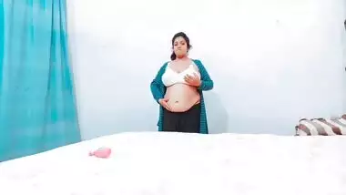 Muslim Bbw Masturbation With Toy