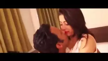 A desi romance sex video of a man with his friend’s wife