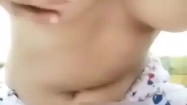 Hot Indian Girl Fingering Vdo