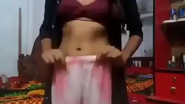 Bangladeshi Girl Showing Boob And Pussy