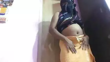 Tamil Aunty Stripping Show – Movies