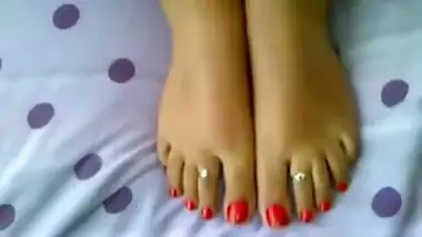 neha bhabhi foot job