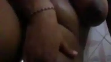 Cute Desi HUge Boobed Busty Girl Fingering