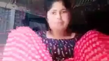 Horny Village Bhabi Fingering