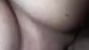 My wife moans while i eat her pussy