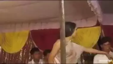 Nude Dance of Indian Hot Girls