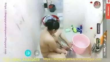 Desi Dolly Bhabhi Bra Panty Bathing 4 - Desi Bhabhi And Desi Aunty