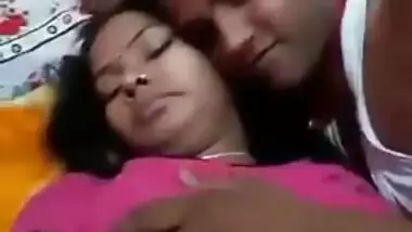 Desi Oriya Bhabhi sex clip with her secret boyfriend