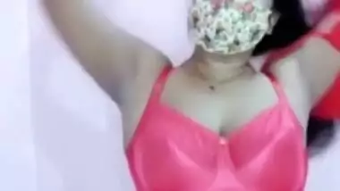 India aunty nude dancing and show pussy boobs