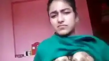 Desi GF Nude solo MMS video