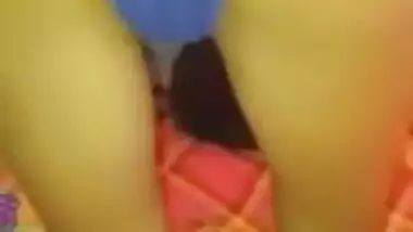 Horny Girl Come Back Home And Masturbate Until She Squirt