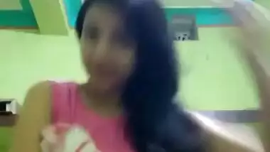 Desi sexy girl Leaked videos part 1