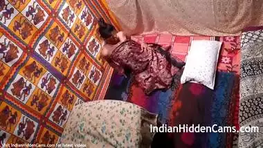 Indian Bhabhi Seducing Her And Having Sex With Him - Devar Bhabhi And Young Devar