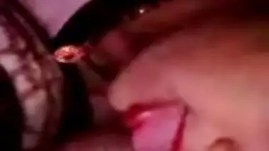 Indian sexy wife roshni sucking and fucking with husband front of me