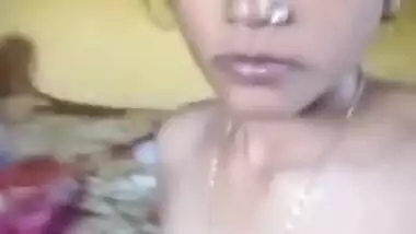 Young Indian gal films for BF her small XXX tits and trimmed pussy