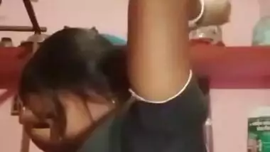 Beautiful bhabhi making video for lover