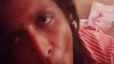 Hindixxx bhabhi sucking dick like a pro sucker