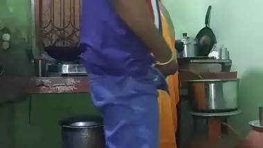 Beatiful Bengali housewife fuicking in kitchen