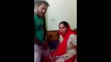 pak Aunty sucking cooks of street boys