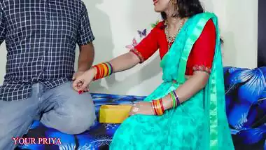 Step-sister Priya got long anal fuck with squirting on her engagement in clear hindi audio