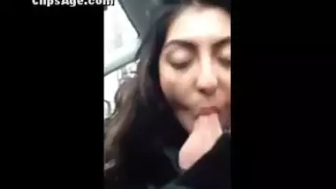 Manali girlfriend outdoor blowjob during road trip!