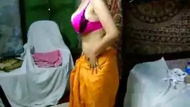 Bhabhi from Kanpur got laid for sex with new tenant