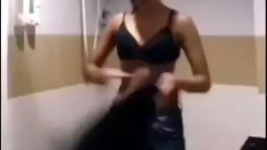 Tamil girl Secretly Captured