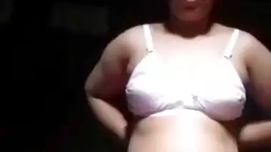 desi aunty hot boob and pussy show