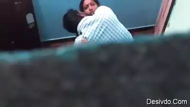 amateur mallu aunty illegal affair caught on secret cam