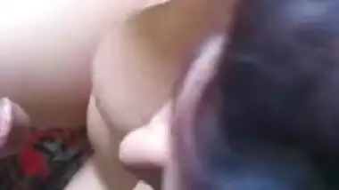 Pakistani Desi chick gives XXX blowjob to young man in close-up video