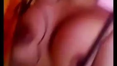 Mallu sexy girl showing boobs on video call