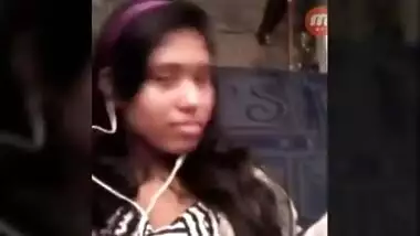 Delhi College Girl Showing Boobs On Video Call