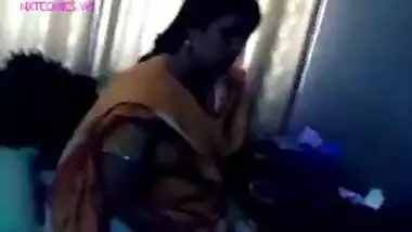 Tamil girl sex episode has arrived for the 1st time over here