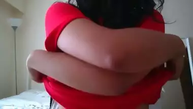 indian gf teasing with boobs