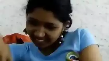 Desi Girl Sucking And Fucking With Moaning and Talk”Jaan Arektu Juree