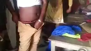 Jija Sali Sex Inside Shop Caught By Customer