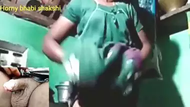 Seminude boobs navel show on whatsapp call with...