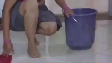 desi village dhoodh wali aunty