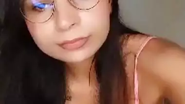 Annie Sharma Hot Sexy Live