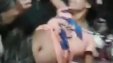 Punjabi colg friends fun with young randi wid audio indian sex video