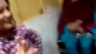 Sexy Indian Girls Dancing - Movies.