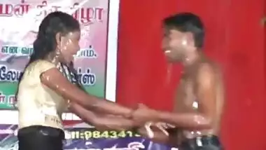 Tamil hot sex rain dance video on stage