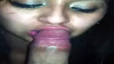 trisha look alike girl sucking cock