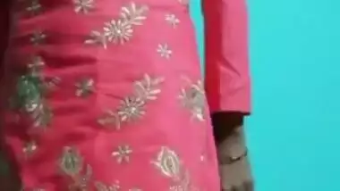 Desi village girl show her boob