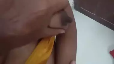 Indian Bhabhi Boob Show