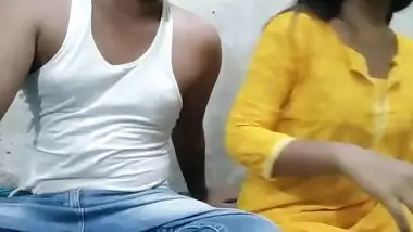 XXX partner unzips denim pants to fuck the beautiful Desi girl