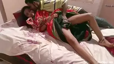 Hot Marathi Wife In Red Saree Sex With Lover