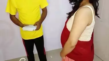 Malkin Boli Muje Nhi Chodoge To Me Malik Ko Bata Dungi - Landlady Xxx Fuck