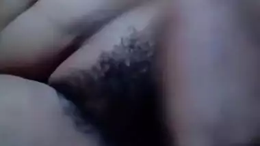 Desi Hairy Teen Masturbating