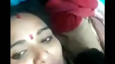 Sexy Dehati wife blowjob sex on video call